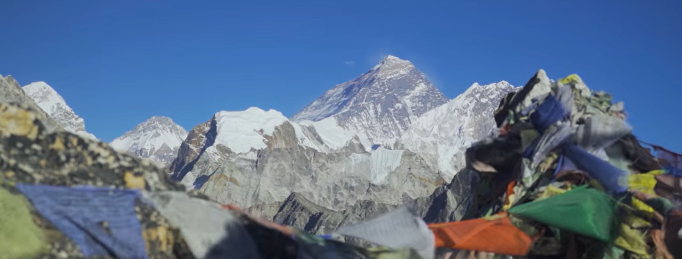 Everest seen from Gokyo Ri viewpoint